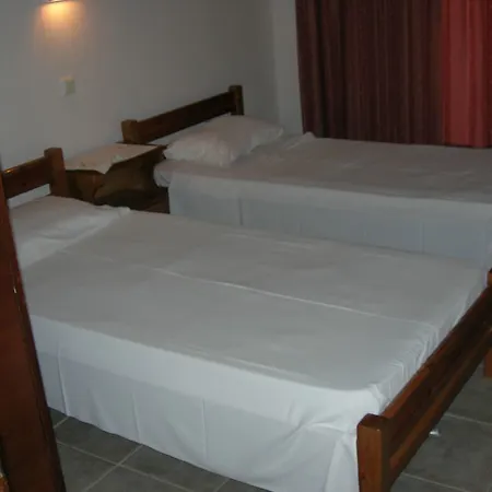 Amadeus Hawai And Hotel Sidari (Corfu)