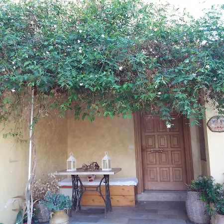 Athineos Apartment *