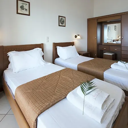 Sea Breeze & 2* Agios Gordios (Corfu)