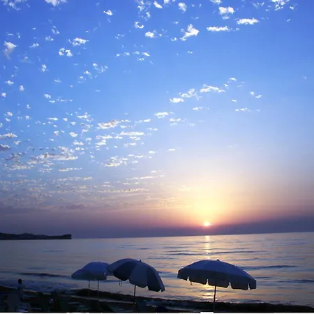 Aparthotel Nireas Corfu Acharavi (Corfu)
