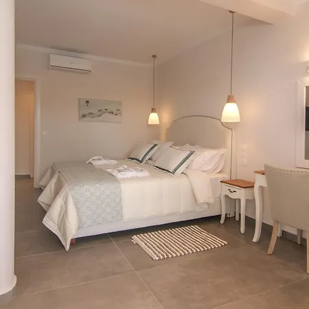 Paralia Luxury *