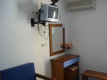 Aparthotel Christakis
