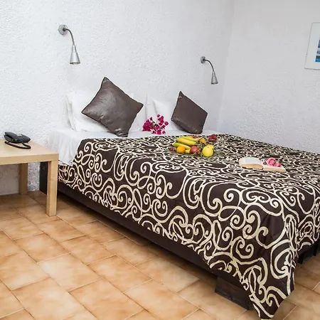 Hotel Pantokrator 3*