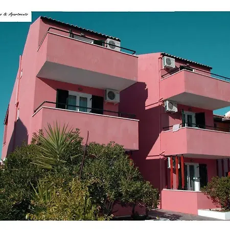 Nireas Corfu Aparthotel Acharavi (Corfu)