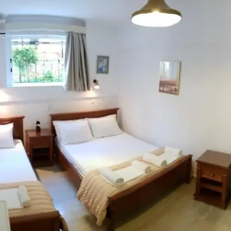 Aparthotel Kormos *