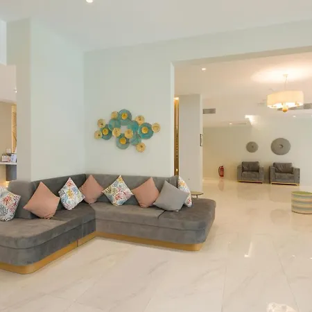 Hotel Delfinia 4*