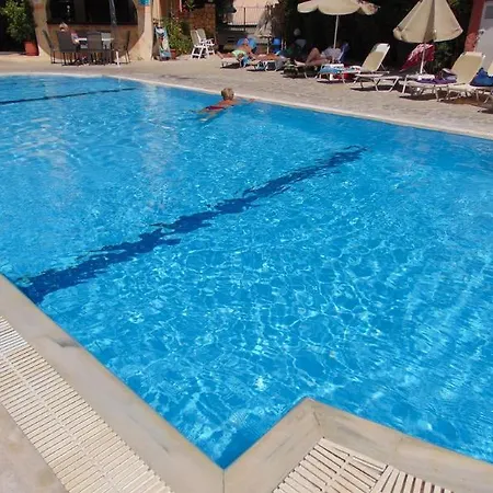 Annaliza Hotel 3*