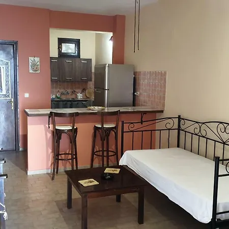 Atisis Apartment *