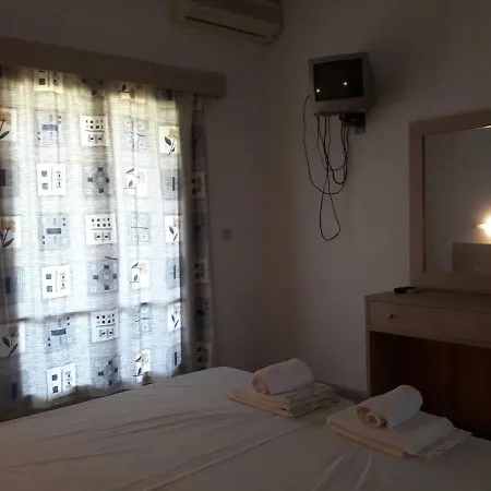 Apartment Foteinos *