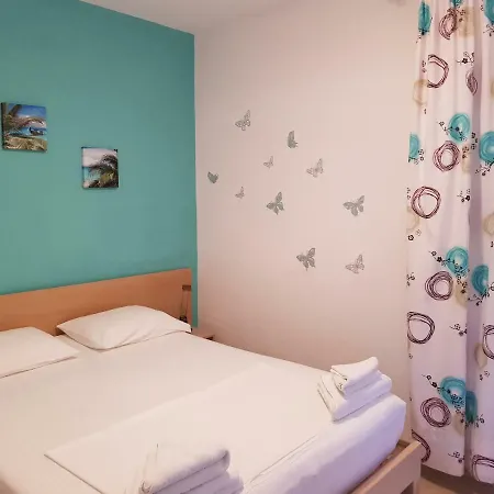 Located In One Of The Beautiful Sandy In Corfu , In .... Apartment *