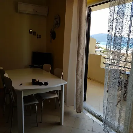 Located In One Of The Beautiful Sandy In Corfu , In .... Apartment *