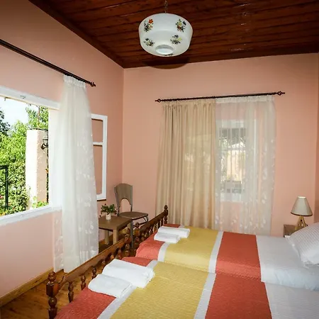Garden House Kastellani