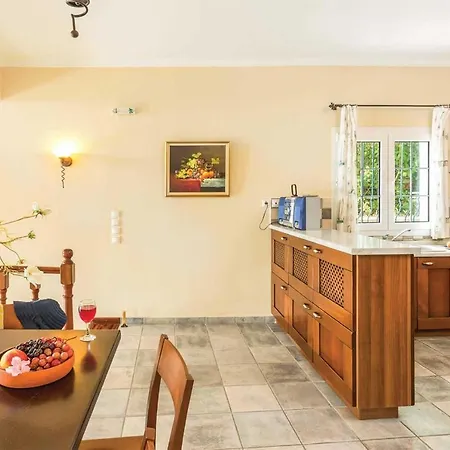 Hellena Villa *