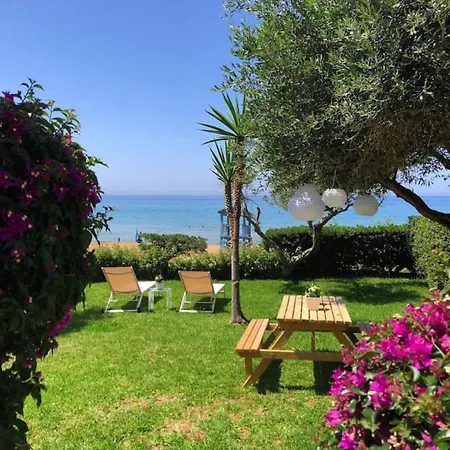 Holiday home Aqua Seafront Corfu House With Garden Glyfada (Corfu)