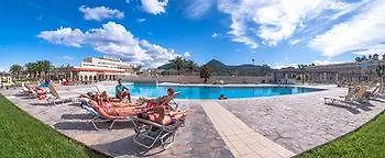 Hotel Messonghi