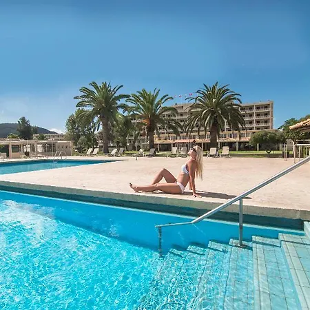 Hotel Messonghi