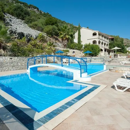 Aparthotel Dimitrios 2*