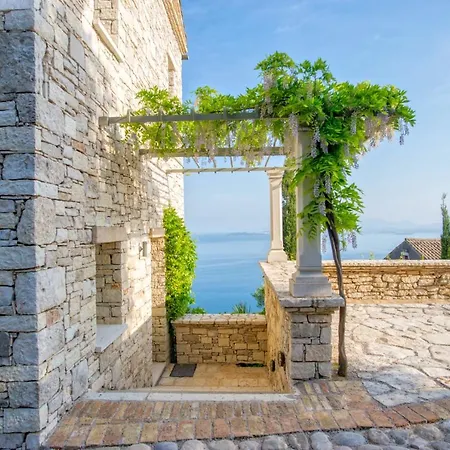 Villa Paleopetres Blanche - Private Pool - Sea Views - Nissaki - North East Coast -