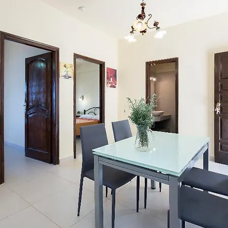 Dimitrios Aparthotel 2*