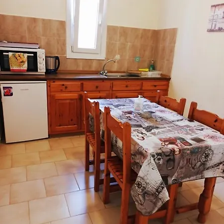 Corfu Sunflower Apartment *