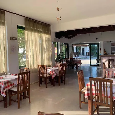 Family Studios Marathias (Corfu)