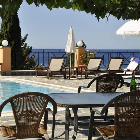 Resort Dina's Paradise 2*