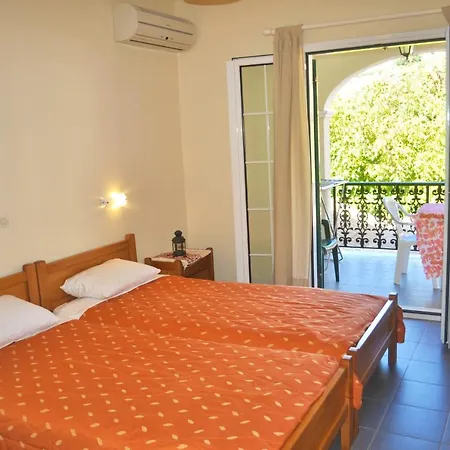 Yannis - On Agios Gordios In Corfu Apartment