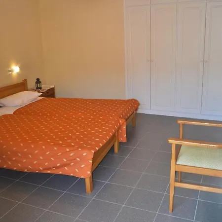 Yannis - On Agios Gordios In Corfu Apartment *