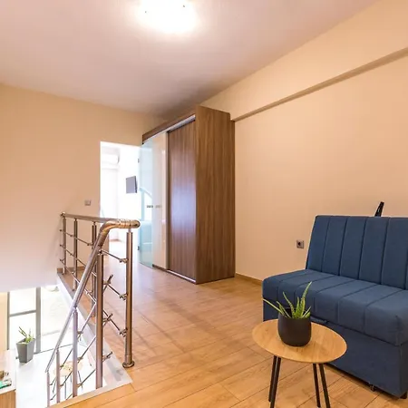 Urban Lofts Apartment *