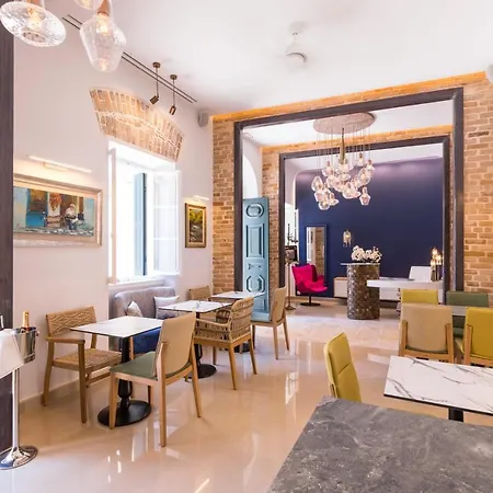 Hotel Acanthus Blue