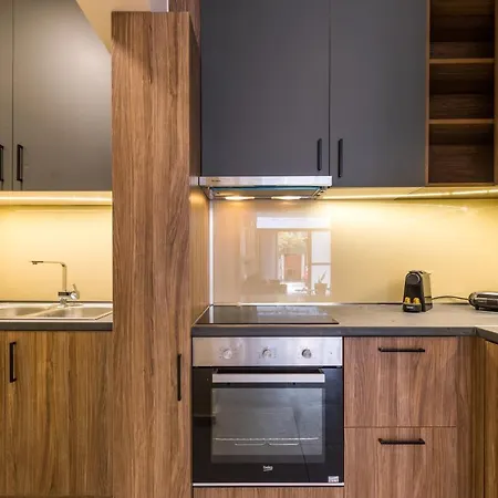 Urban Lofts Apartment *