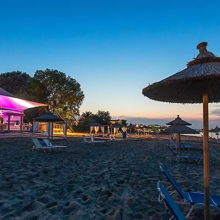 Paralia Hotel Kavos