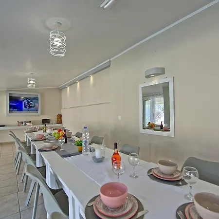 Sidari By Mediterraneanvillas Villa