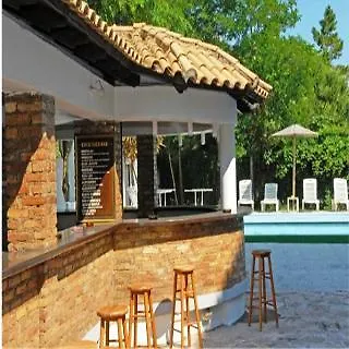 Feakion Hotel 2*
