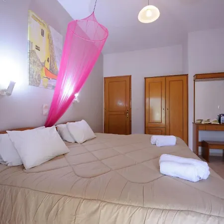 Elias & Vasili House Hotel 2*