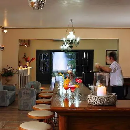 Rebecca's Village 4* Karousades (Esperies)