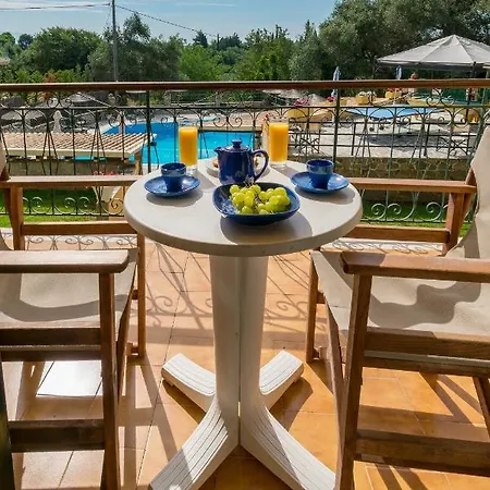Yannis Aparthotel