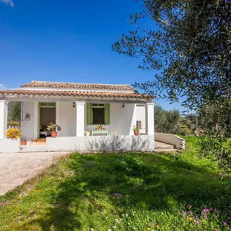 Holiday home Koutroulo's Private Kato Korakiana