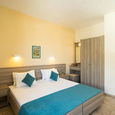 Hotel Rossis 3*
