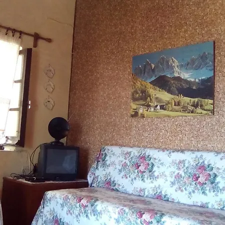 Holiday home Traditional House In *
