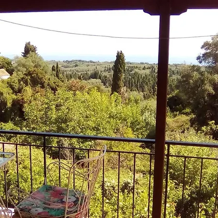 Traditional House In Holiday home *
