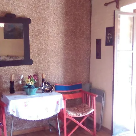 Holiday home Traditional House In *