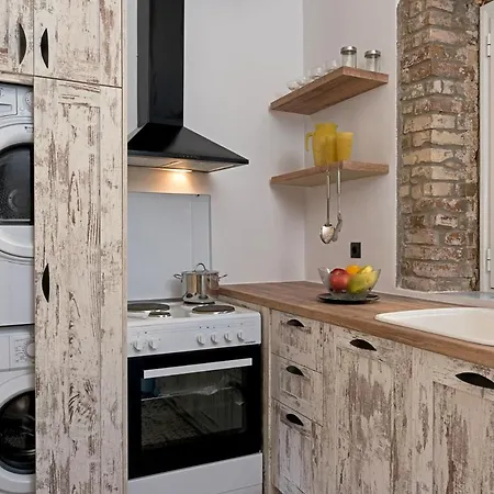 Apartment Agion Apostolon Loft!