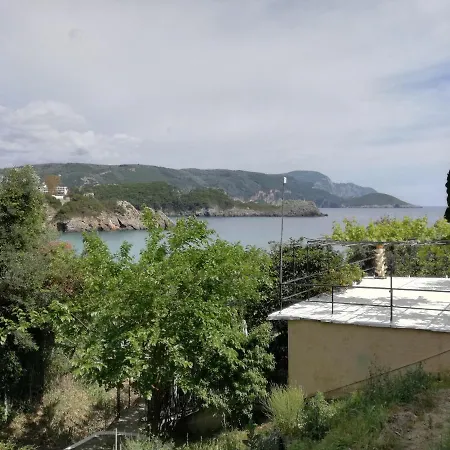 Sea Breeze Paleokastritsa