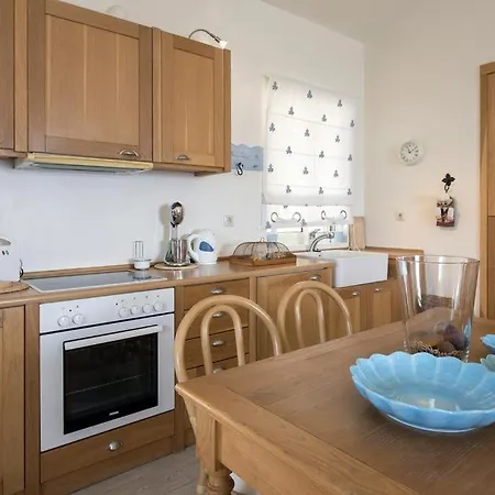 Lavender House Apartment