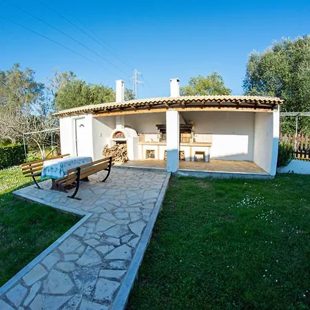 Holiday home Mediterre Garden House Perivolion