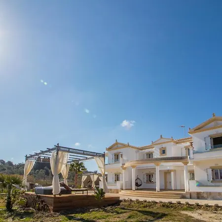 Ferienhaus τhalasso Palace Homes *