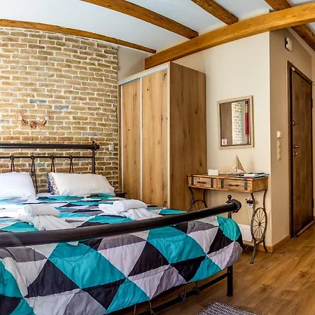 Old Town Studio Apartment
