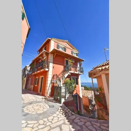 Traditional House With Amazing View Chlomos