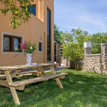 Villa Kompitsi *